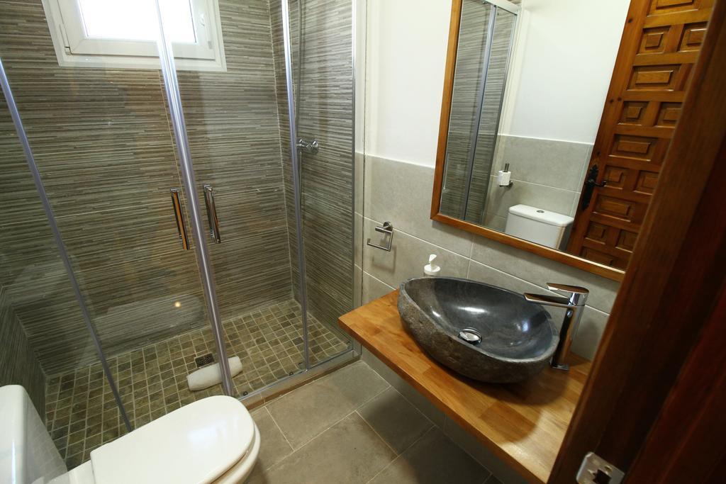 Apartamentos Snoe Mont Romies 萨拉尔杜 外观 照片